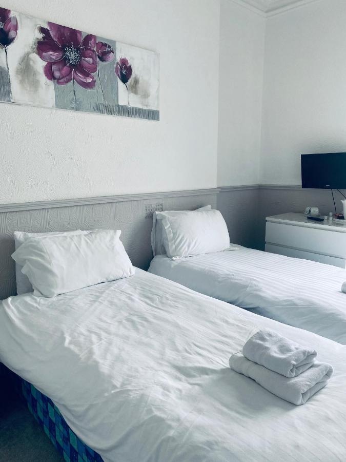 The Portmann Hotel Kilmarnock Extérieur photo
